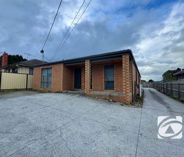 STUDIO ROOM FOR LEASE – 'FURNISHED & UTILITIES/WIFI INCLUDED’ - Photo 4