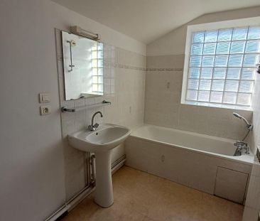 Location Appartement 3 pièces 58m² MILLAU 12100 - Photo 1