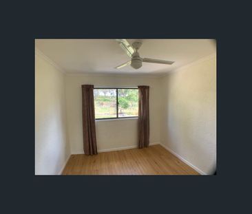 So Tranquil! Come and see this beautiful FOUR bedroom family home! - Photo 6