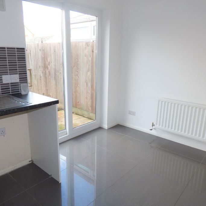 Terraced House - Photo 1