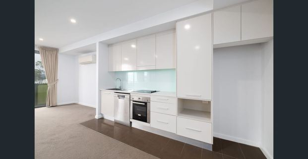 Modern 1-Bedroom Apartment in Prime CBD Location - Photo 1