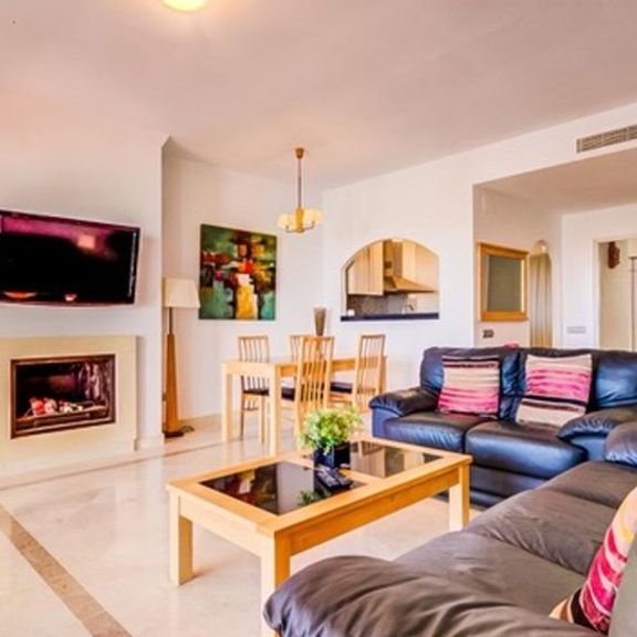 2 room luxury Flat for rent in La Línea de la Concepción, Andalusia - Photo 1