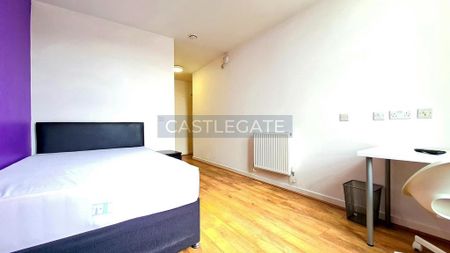 1 bedroom in a flat share to rent - Photo 4