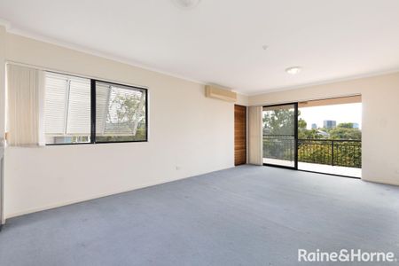 9/110 Indooroopilly Road, Taringa, QLD 4068 - Photo 5