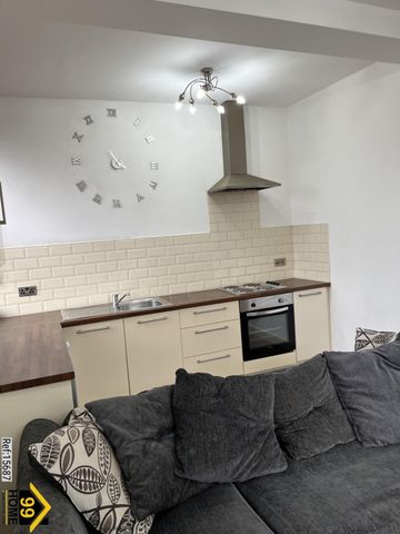 1 bed Apartment in 2 Long Meadow Passage , Hyde, SK14 2AL - Photo 3