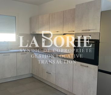 A LOUER VEDENE - Maison meublée T5 avec jardin - Photo 4