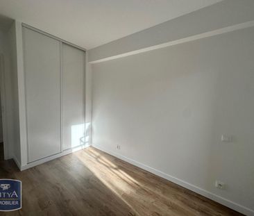 Location Appartement 3 pièces 64m² AYTRE 17440 - Photo 4