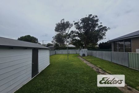 POPULAR SUBURB GREAT HOME - Photo 4
