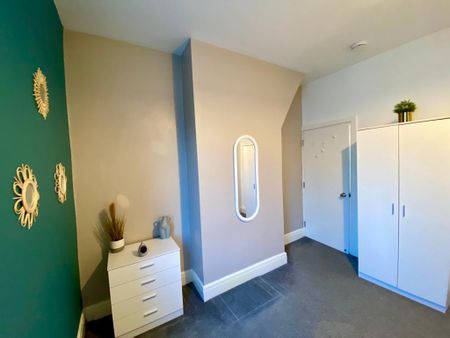 1 bed house share to rent in Cleaver Street, Burnley, BB10 - Photo 2