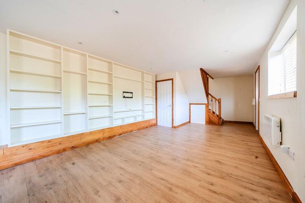3 bedroom cottage to rent - Photo 1