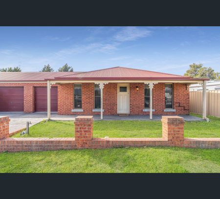 1B Craig Street, Long Gully, Vic 3550 - Photo 4