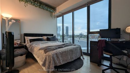 River City III Lofts - Photo 3