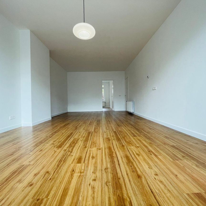 Appartement te huur: Juliana van Stolberglaan 196 2595 CM Den Haag - Photo 1