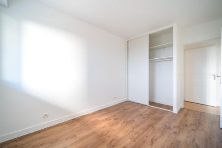 location Appartement F3 DE 70.15m² À LE CHESNAY - Photo 3