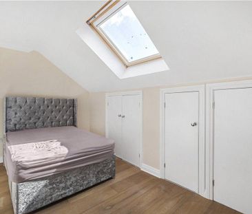 4 bedroom end of terrace house to rent - Photo 5