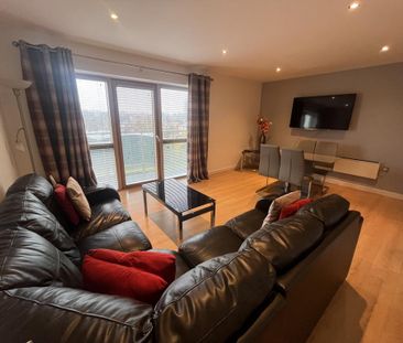 2 bedroom flat to rent - Photo 2