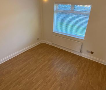 2 bedroom detached bungalow to rent - Photo 4