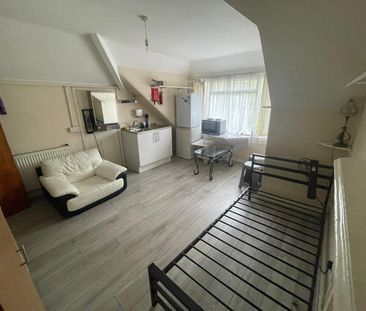 Room in a Shared House, Northfield Road, N16 - Photo 2