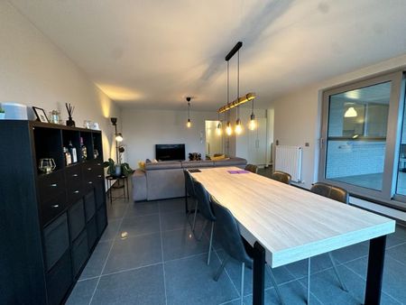 Luxueus appartement (+-131m²) met 2 ruime slaapkamers, terras en garage, centrum van Geel - Photo 2