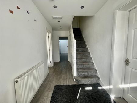 Blawith Road, Harrow - Photo 3