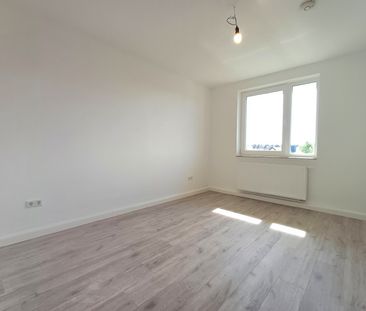 Hier wird umgebaut! Sanierte 3-Zimmer-Wohnung mit Balkon - Photo 1