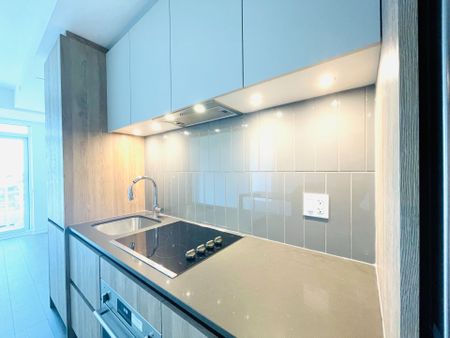 For Lease - 8 Beverley Glen Boulevard Unit# 708, Vaughan, Ontario - Photo 5