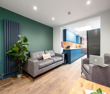 1 bedroom in a house share to rent - Photo 2