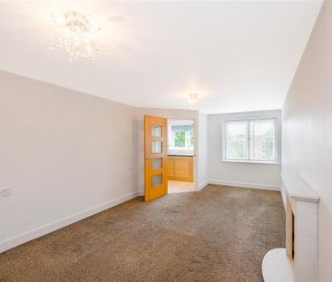 1 bedroom retirement property to rent - Photo 5