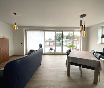 Hedendaags appartement met 2 grote terrassen op centrale ligging! - foto 2