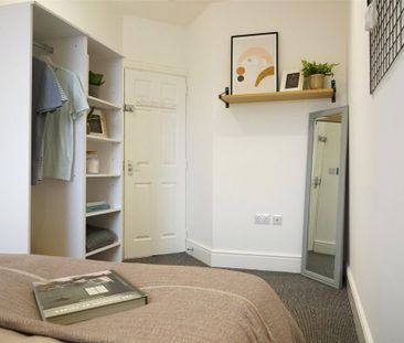 1 bedroom in a house share to rent - Photo 5