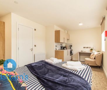 1 bed Apartment for Rent - Photo 2
