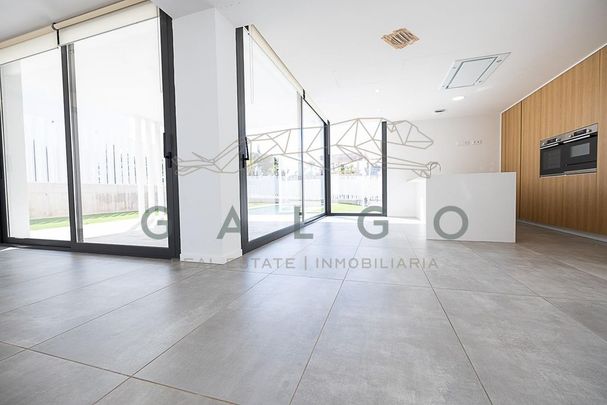 Luxury 3 room Detached House for rent in Bétera, Spain - Photo 1