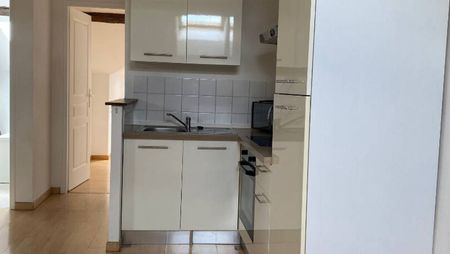 Appartement T2- Vieille Ville/ Proche porte de la craff - Photo 2
