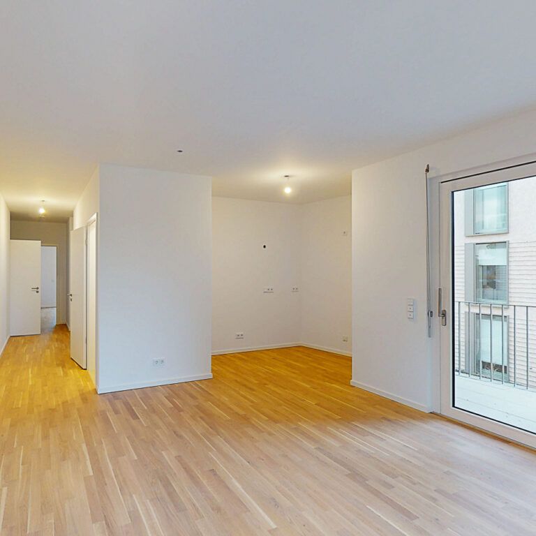 Familien aufgepasst: Großzügige 4-Zimmer-Wohnung mit Balkon und zwei Bädern (mietpreisgedämpft) - Photo 1