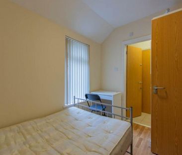 6 bedroom house to rent - Photo 3