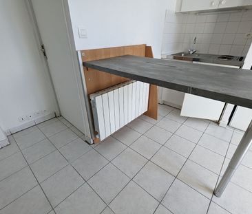 Location Appartement 1 pièce 19m² - Photo 1