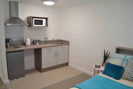 Premier Wet Room - Photo 3