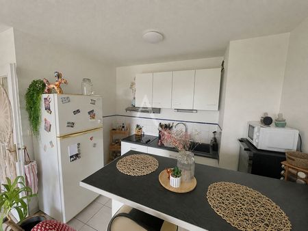 Location Appartement 2 pièces 42m² - Photo 4