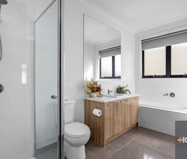 Immaculately Maintained Home in Prime Cranbourne Location - Photo 4