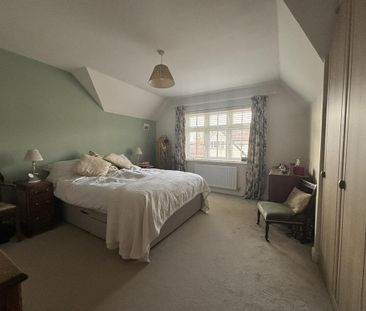 4 bedroom detached house to rent - Photo 4