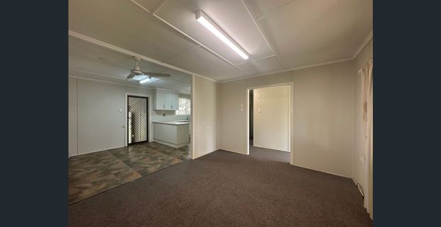 THREE BEDROOM HOME IN WALKERVALE! - Photo 1
