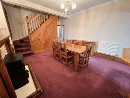 3 bedroom terraced house to rent - Photo 3