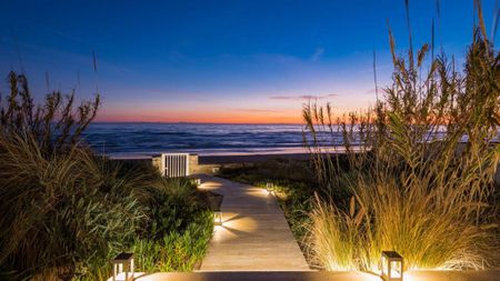 6 bedroom luxury Villa for rent in Marbella Del Este, Spain - Photo 2