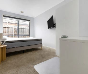 “*Move in this month and receive 2 WEEKS RENT FREE * – All Utilitie... - Photo 3