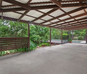 House & pool on an acre with mountain views - Photo 6