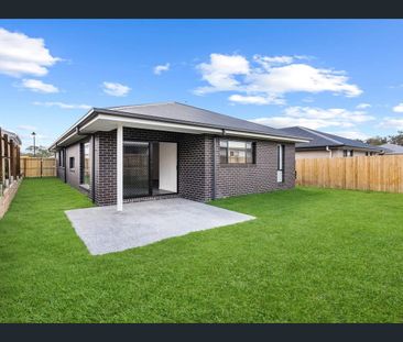 Modern Family Home in Sought-After Greenbank Estate (Break Lease – ... - Photo 6