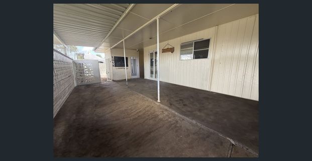 Comfortable Family Home in a Quiet, Well-Located Street - Photo 1