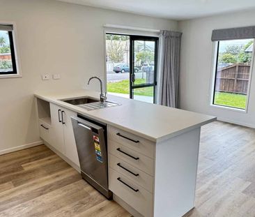 ROSS — 2 BEDROOMS - Photo 1