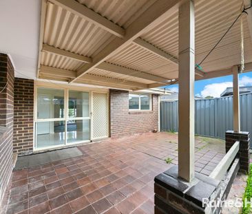 1/14 Glenrosa Court, St Albans, VIC 3021 - Photo 2