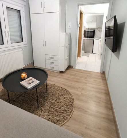 Studio/Γκαρσονιέρα για ενοικίαση - Λάρισα, - Φωτογραφία 2